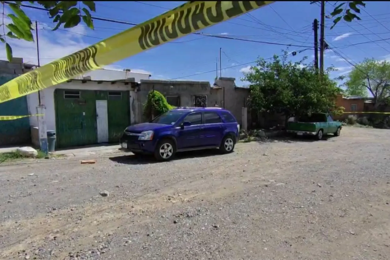 Hombre aparece sin vida junto a camioneta en la colonia Vicente Guerrero