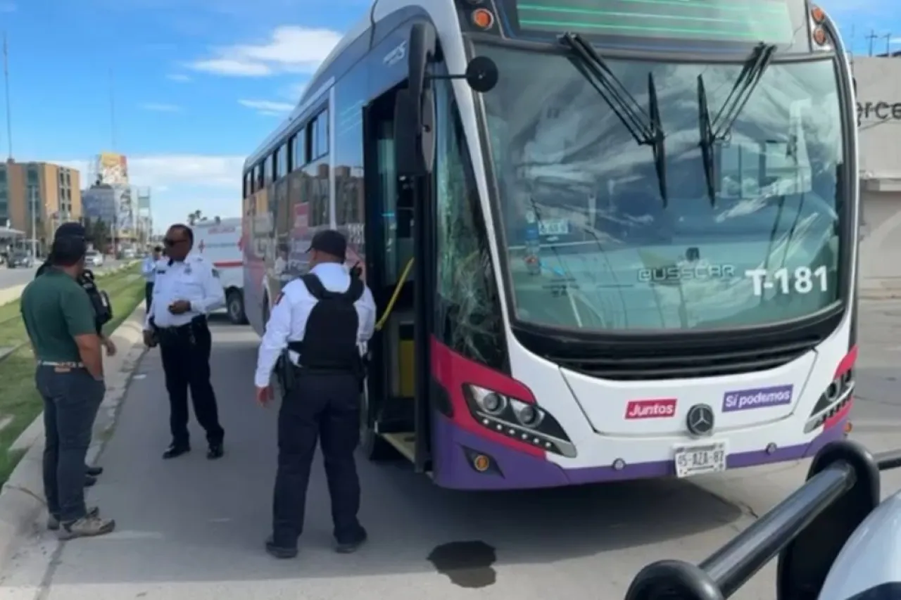 Atropella JuárezBus a peatón en la Zona Centro de Juárez
