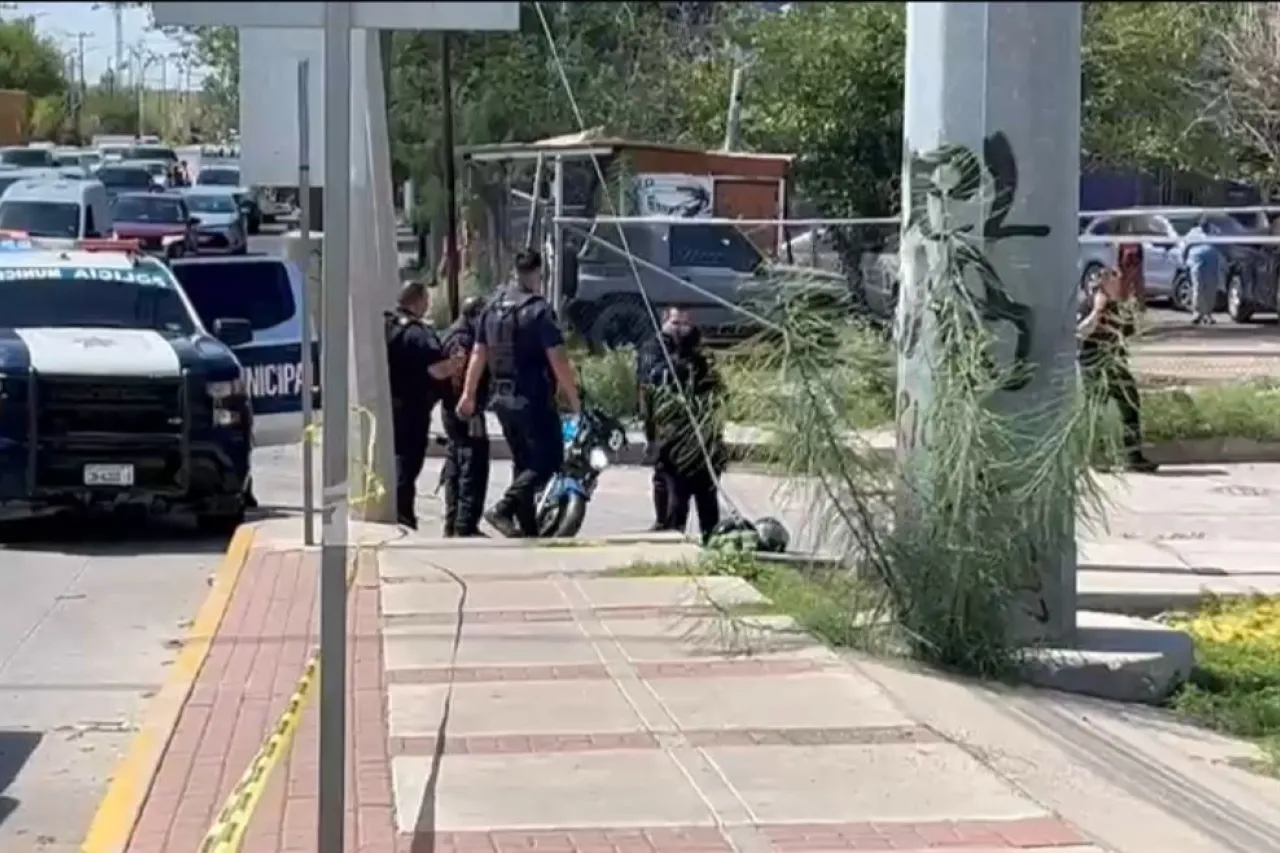 Policía frustra fuga de asaltantes tras persecución; hiere a uno de bala