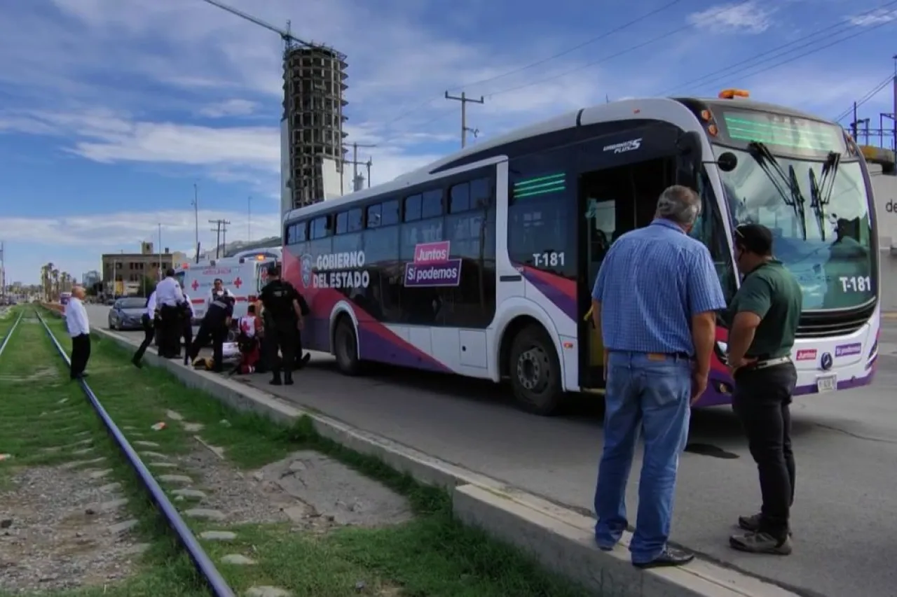 Atropella JuárezBus a peatón en la Zona Centro de Juárez