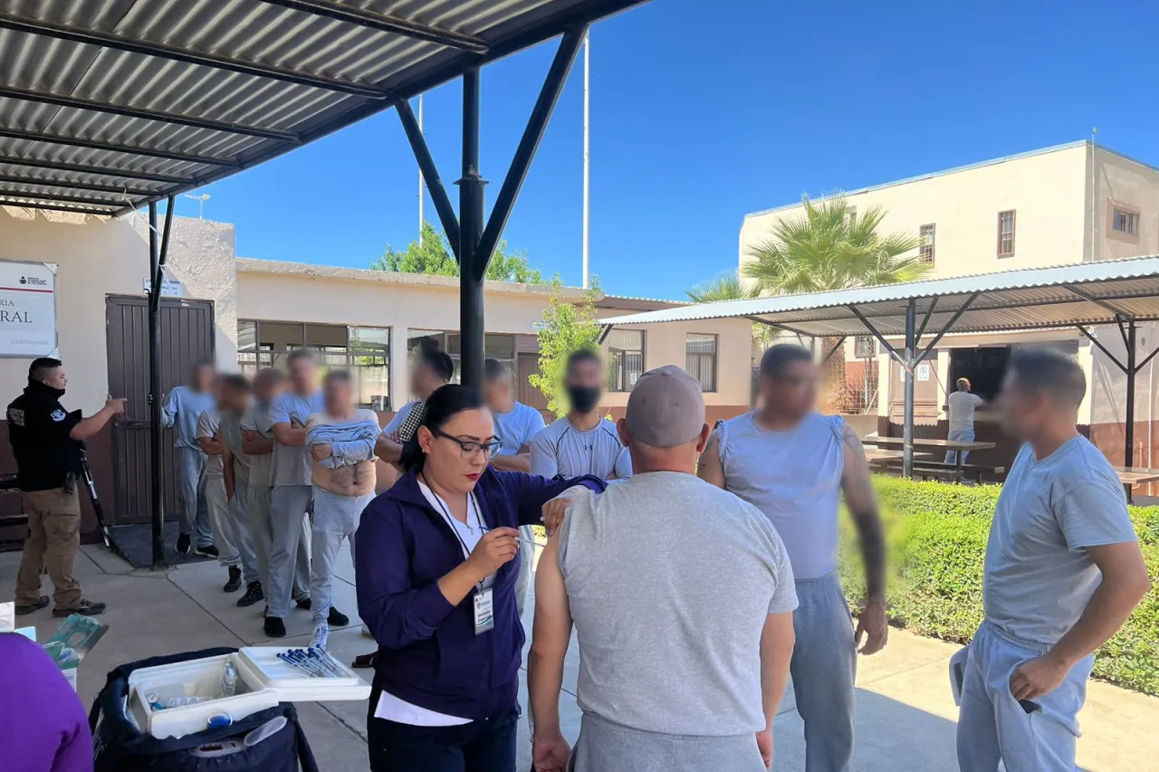 Fortalecen atención médica en centros penitenciarios del estado