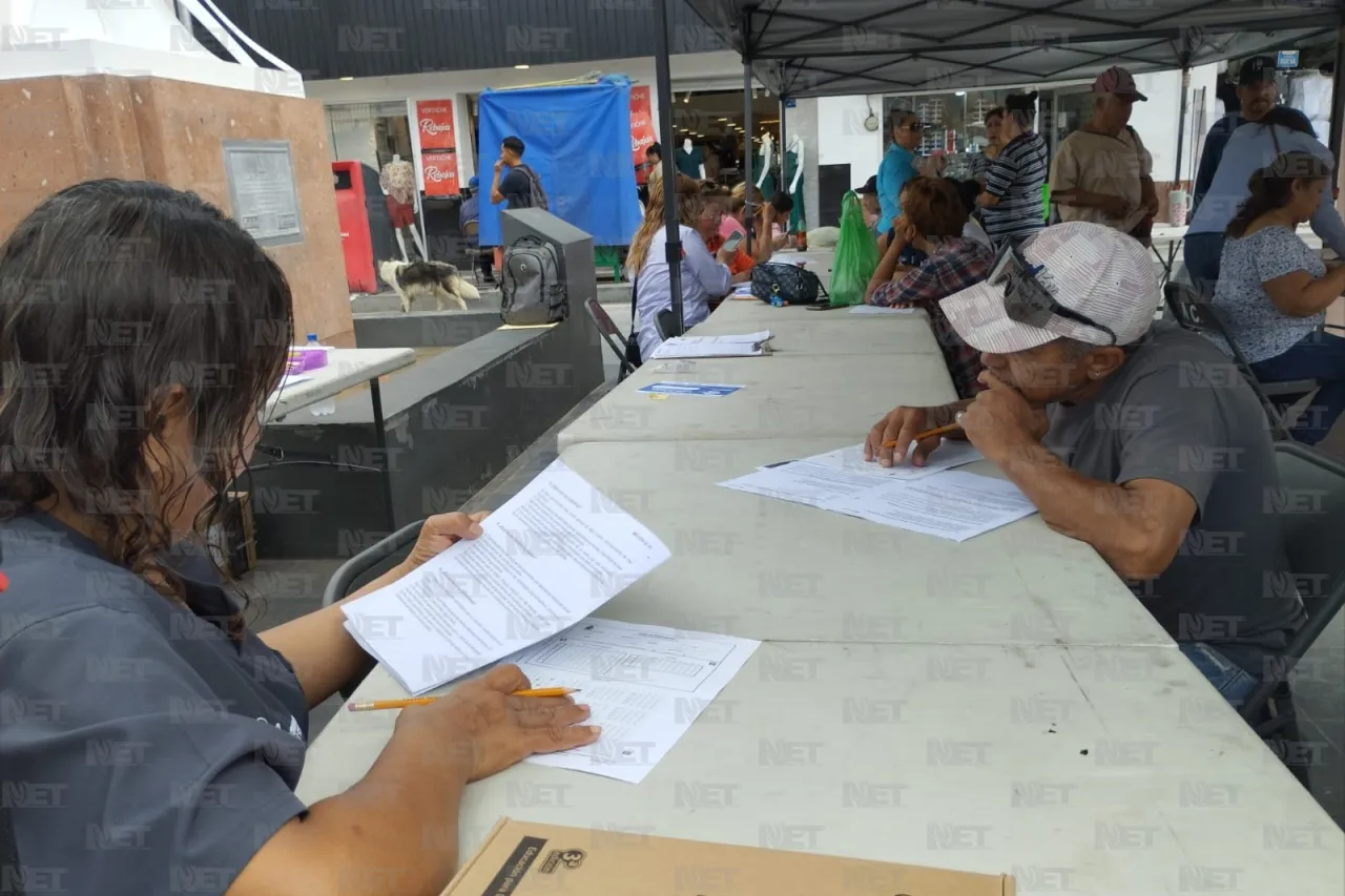 Entrega Ichea certificado de primaria y secundaria con un solo examen
