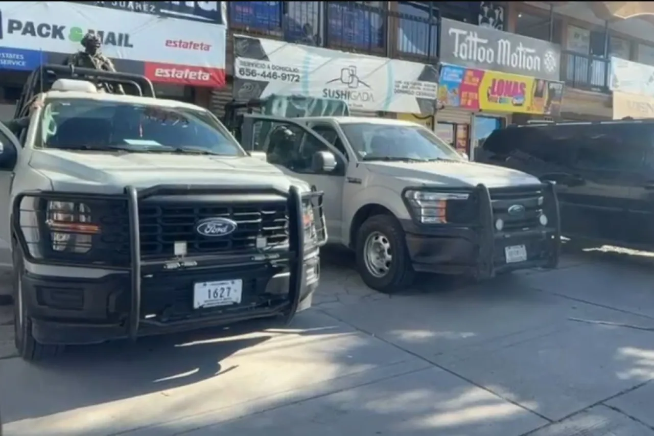 Autoridades federales aseguran casa de cambio en Paseo Triunfo de la República