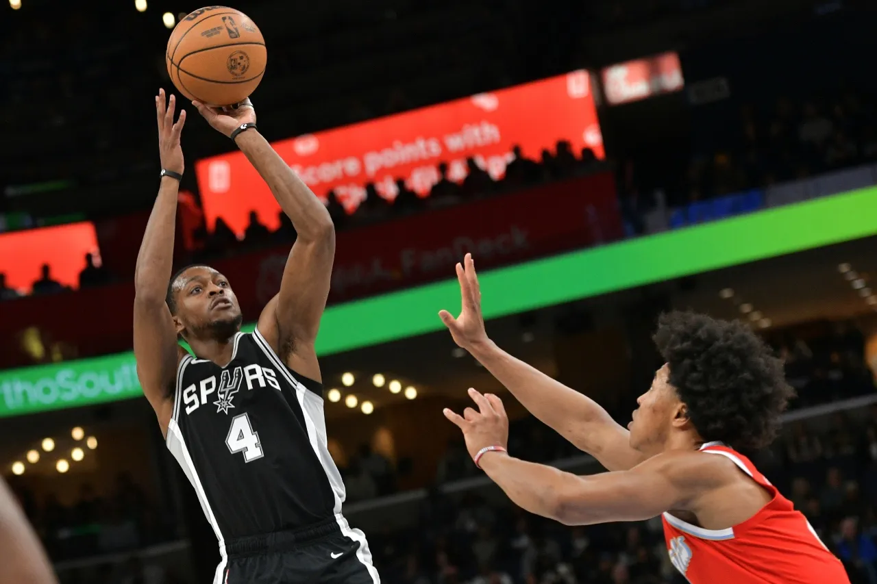 De'Aaron Fox acuerda extensión de cuatro años y 228 millones con los Spurs