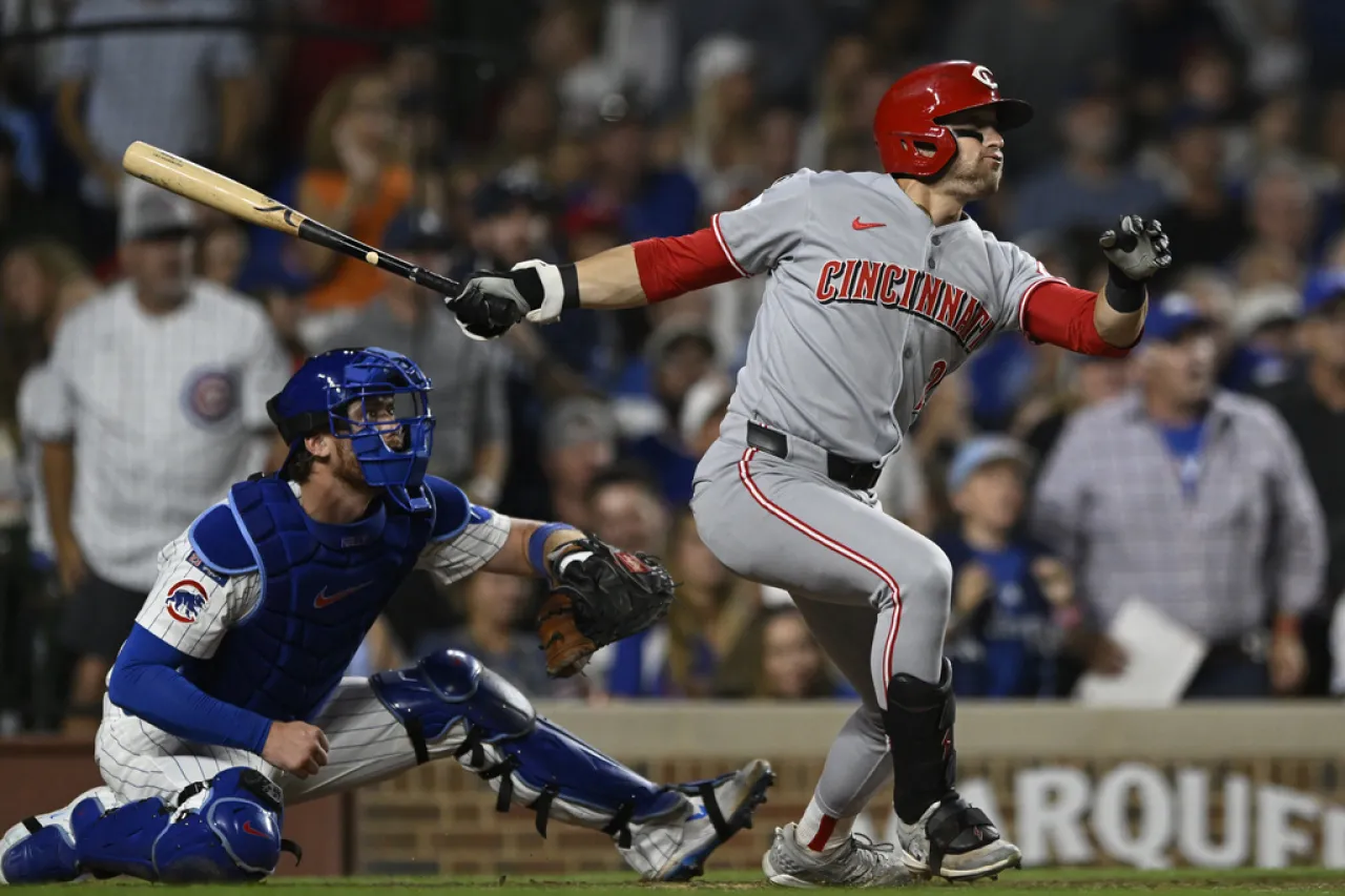 Rojos superan a Cachorros