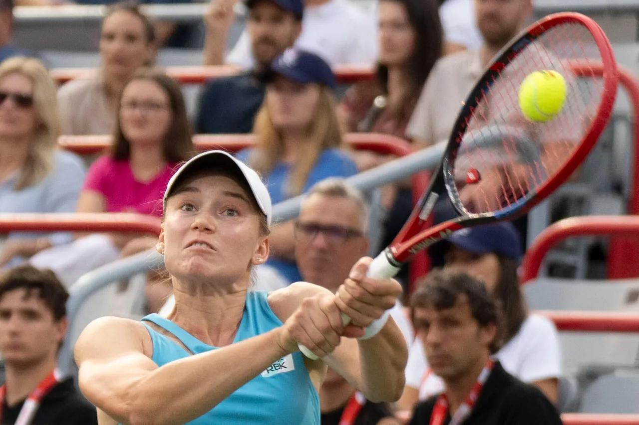 Rybakina avanza a semifinales en Montreal tras lesión de Kostyuk