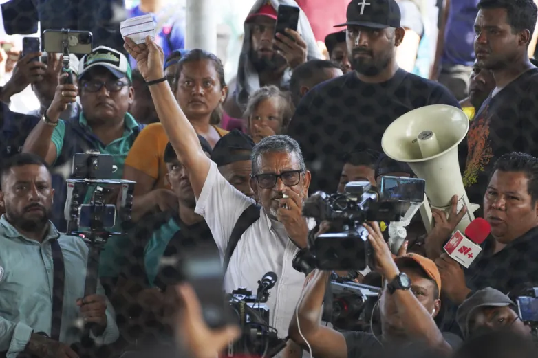 Liberan activista mexicano acusado de tráfico de migrantes