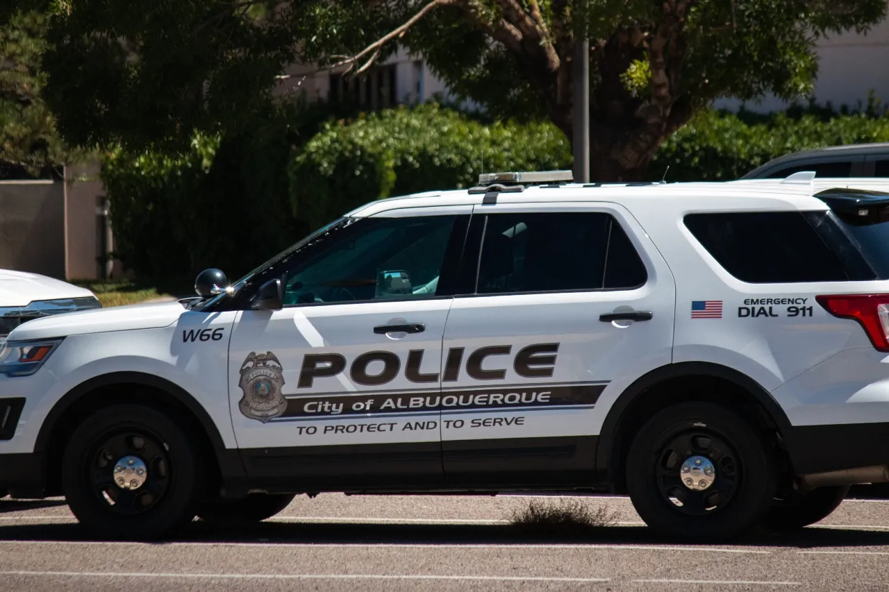 Niño confiesa que vio a su madre asesinar a su hermanita en Albuquerque