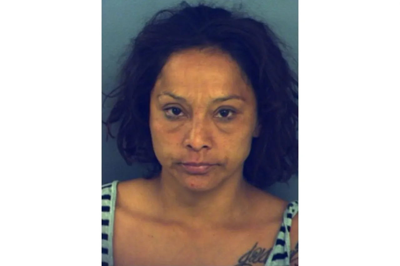 El Paso: Arrestan a mujer por robo de vehículos y atropello y fuga
