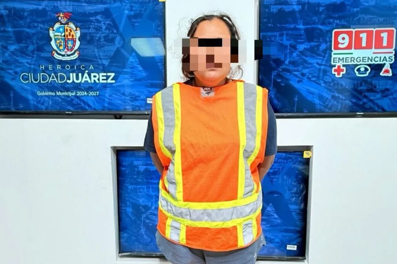 Mujer apuñala y mata a su esposo en Juárez; es detenida