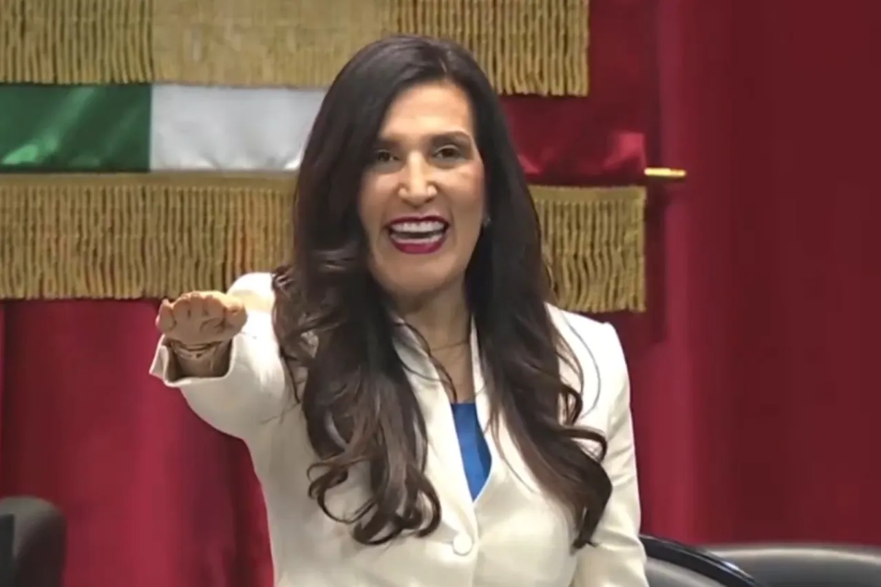 Cortesía