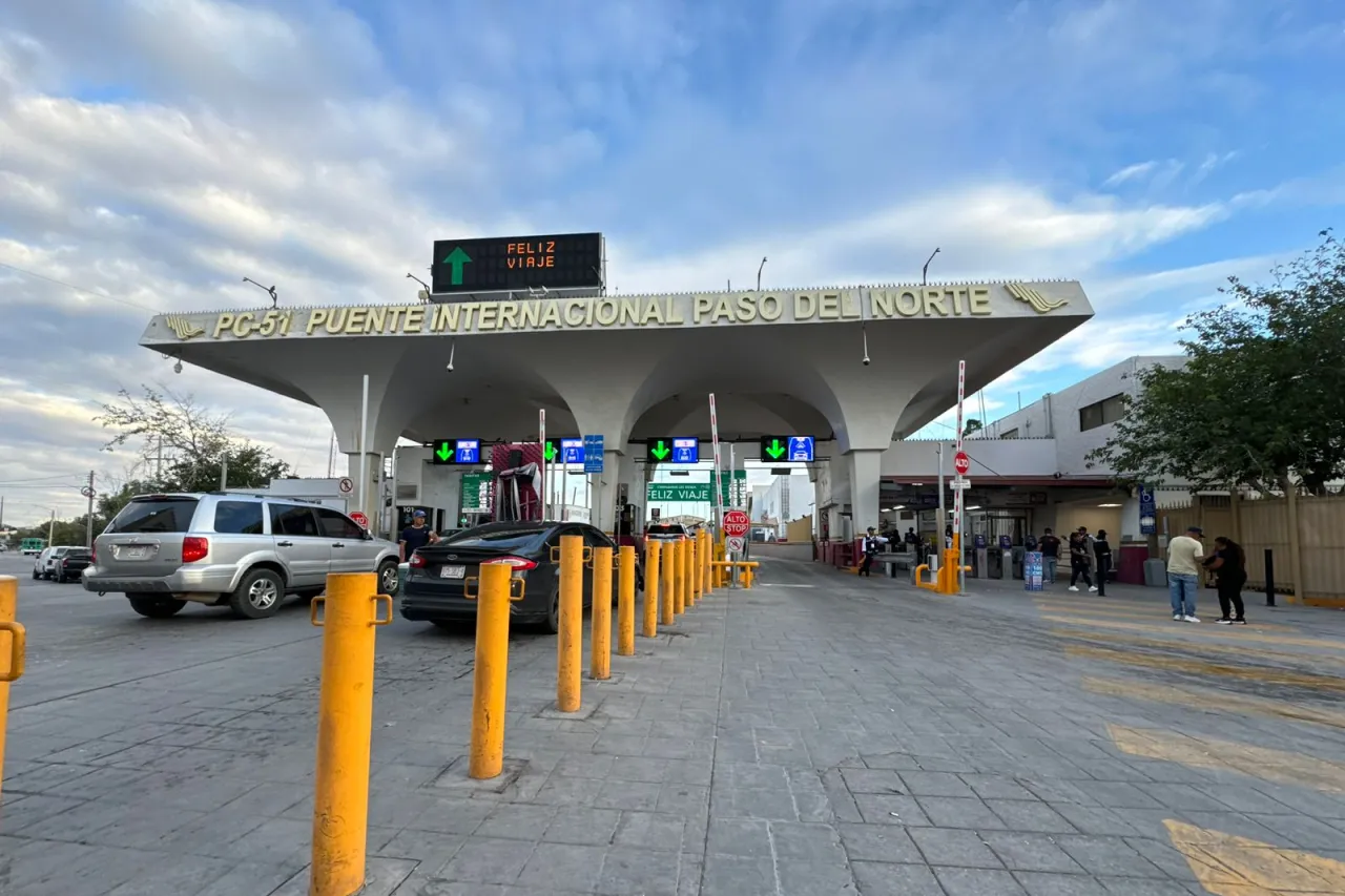 Tiempos variables en los puentes internacionales para cruzar a EU