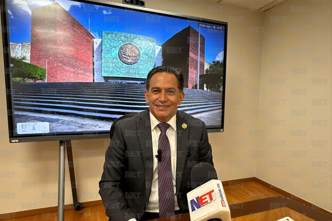 Adrián Macías