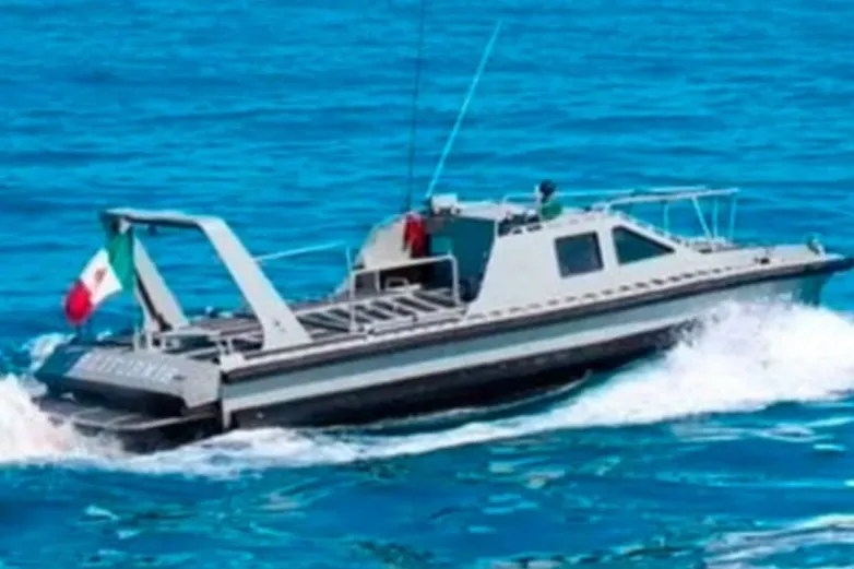 Armada mexicana rescata a 28 jóvenes en aguas del Golfo de California