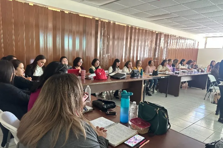 Capacitan a personal educativo sobre cobertura del Seguro Escolar