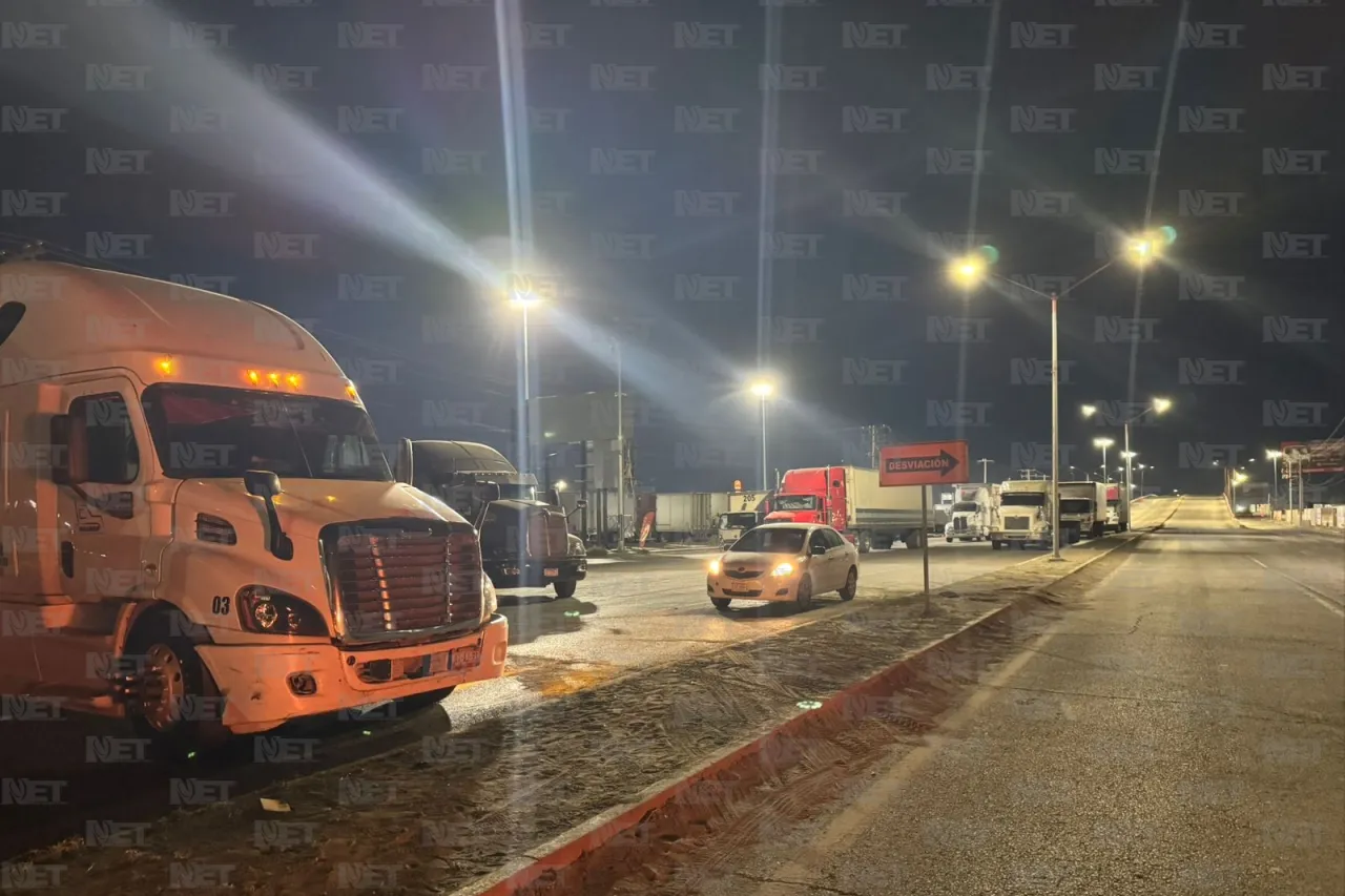 Bloqueo de transportistas en Juárez suma 12 horas