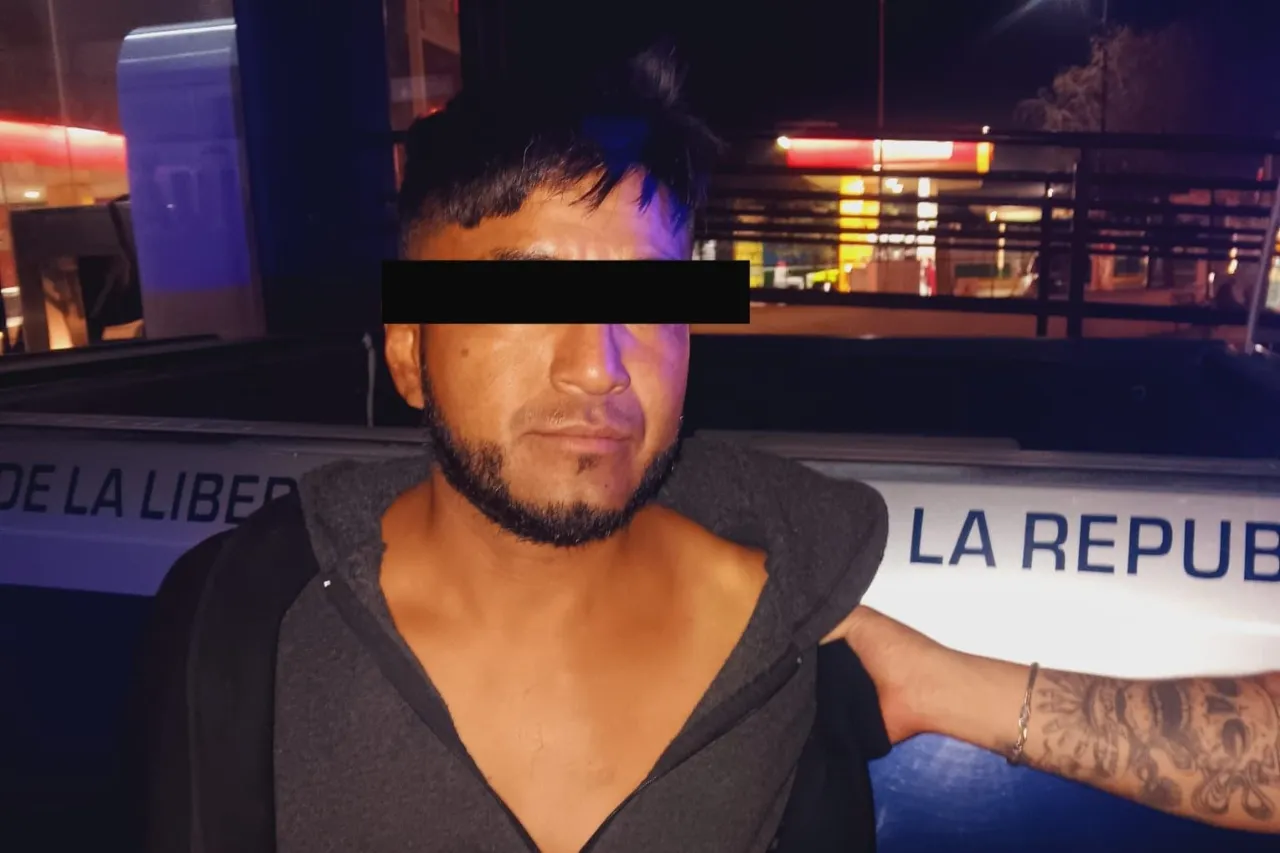 Detienen a sujeto por acosar a mujer dentro de unidad del JuárezBus