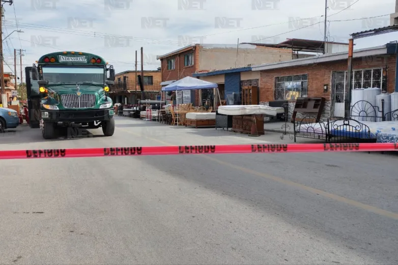 Encuentran a sujeto sin vida adentro de camión de personal 