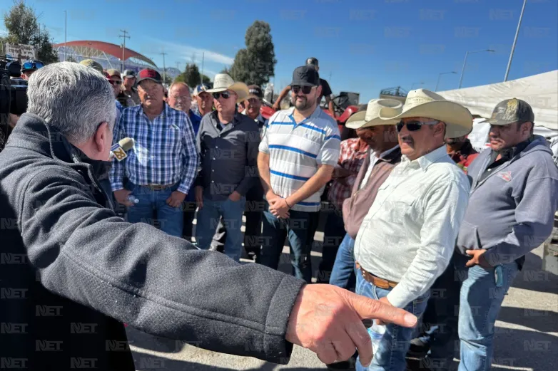 Transportistas siguen varados en el Puente Libre: 'Queremos trabajar'