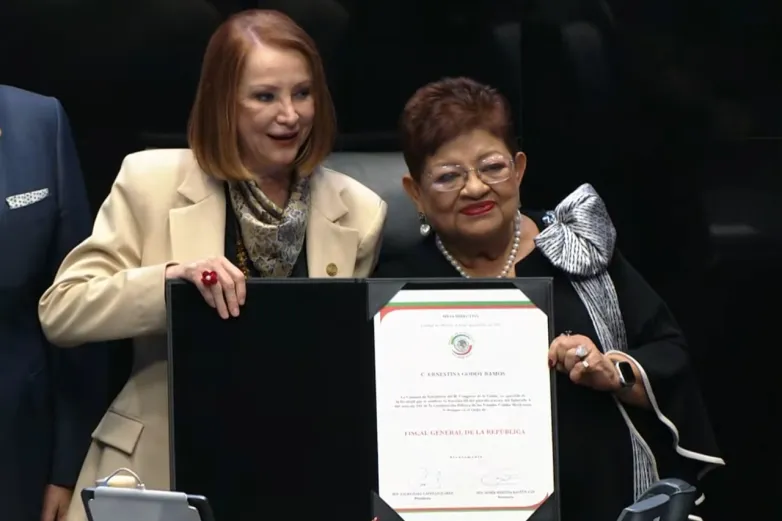 Designan a Ernestina Godoy Ramos como nueva titular de la FGR