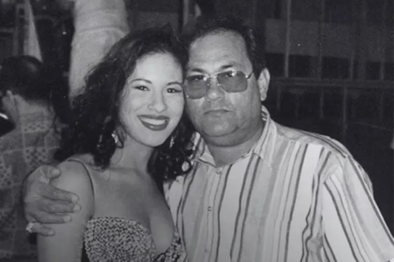 'Ya está con su hija'; muere Abraham Quintanilla, padre de Selena