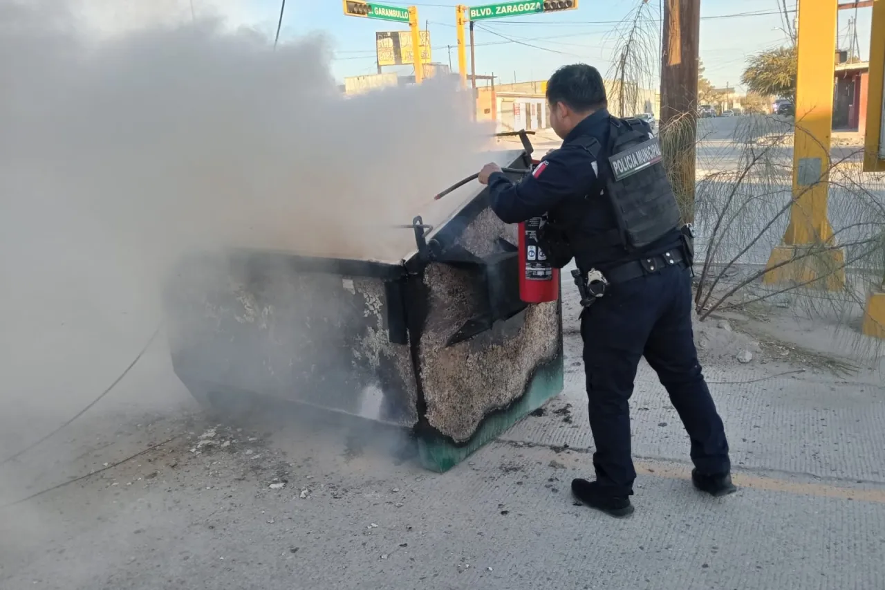 SSPM y Bomberos controlan incendio en tienda de conveniencia