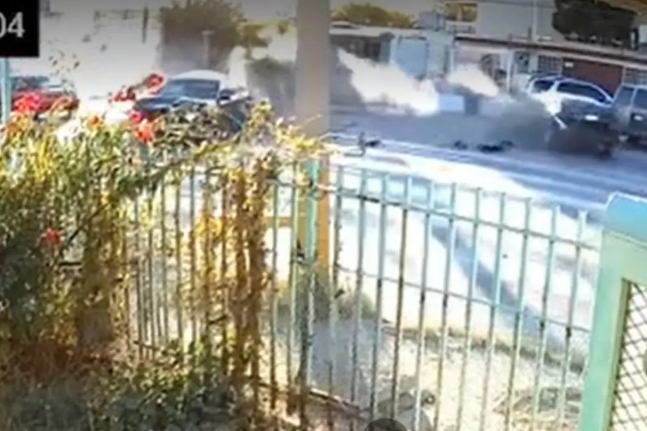 Así ocurrió el accidente que dejó a dos lesionados en la Plutarco