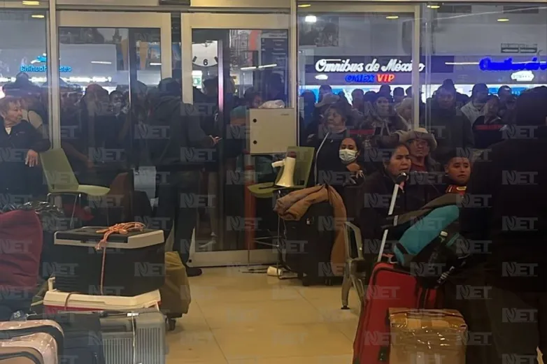 Persiste desorden y hacinamiento en Central Camionera