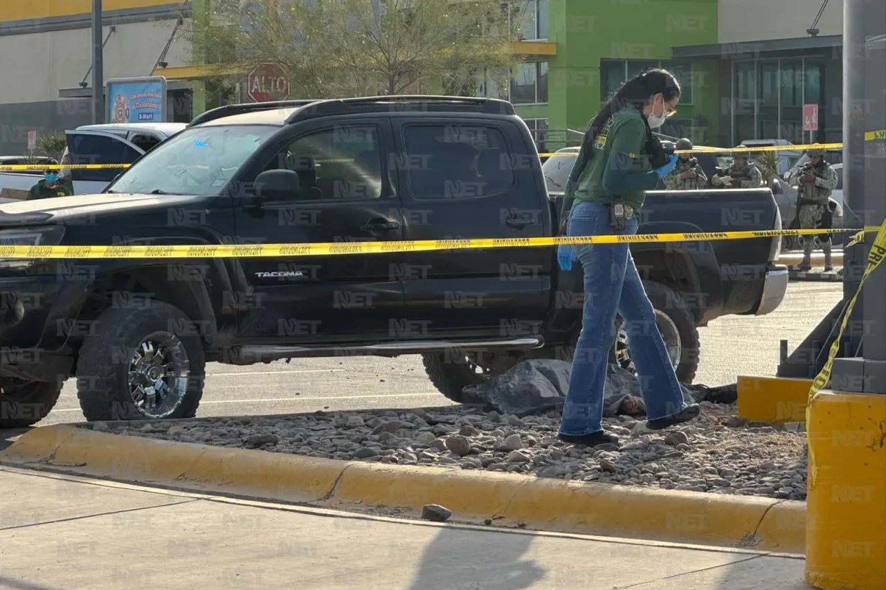 Lo matan cuando esperaba a alguien en estacionamiento