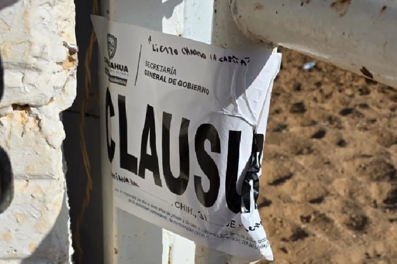 Clausura Gobernación evento de pelea de gallos en Delicias
