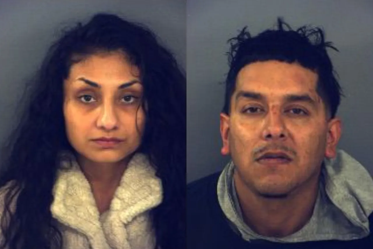 Le marcan el alto, huye y se traga bolsa con sustancia prohibida en El Paso