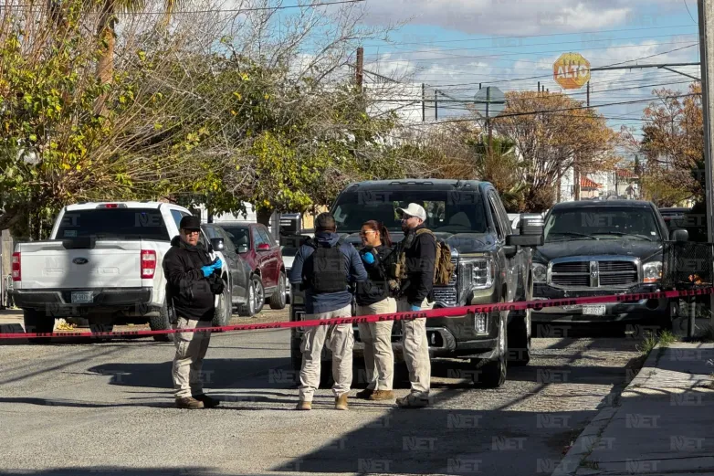 Atacantes de estatales intentar a huir en camioneta de Izzi