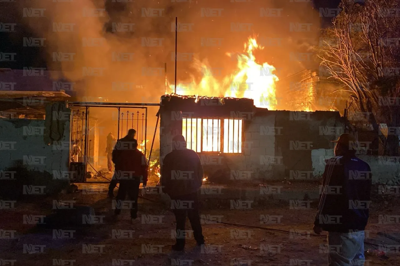 Familia lo pierde todo en incendio de su casa por aparente corto circuito