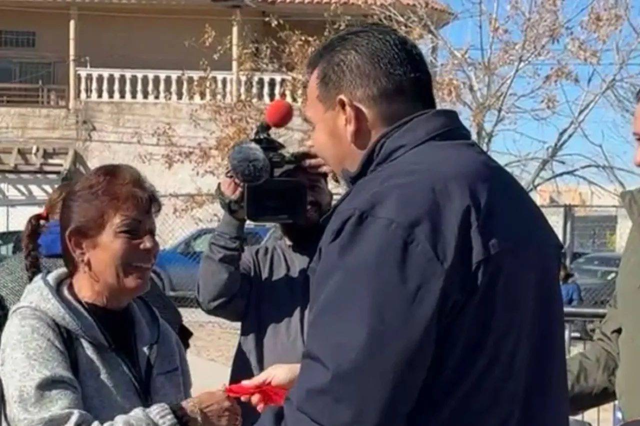 Apoya alcalde a familias en la cuesta de enero, entrega cárnicos