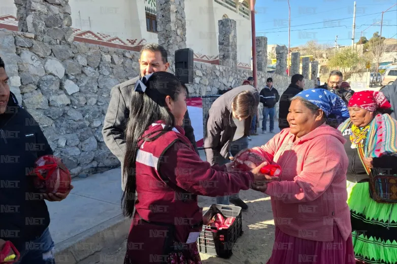 Familias comparten cómo prepararán la pierna de puerco donada por Municipio