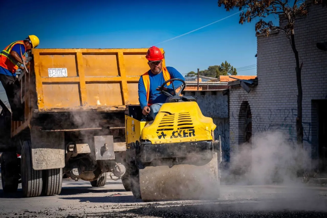Termina JMAS labores de bacheo en la calle Del 57