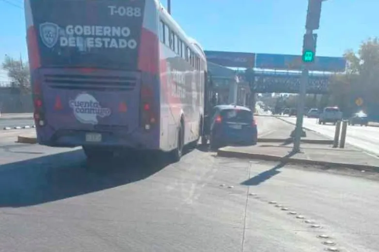 Chocan al Juárez Bus en el mismo crucero en 24 horas
