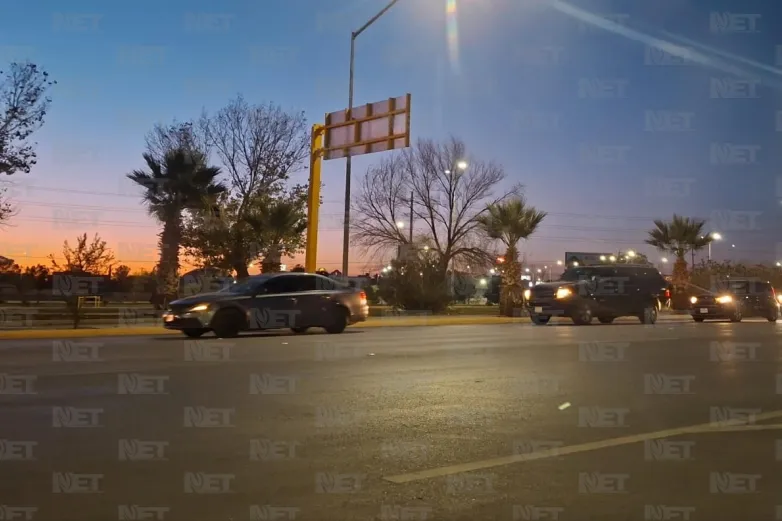 Largas filas para cruzar a El Paso este viernes