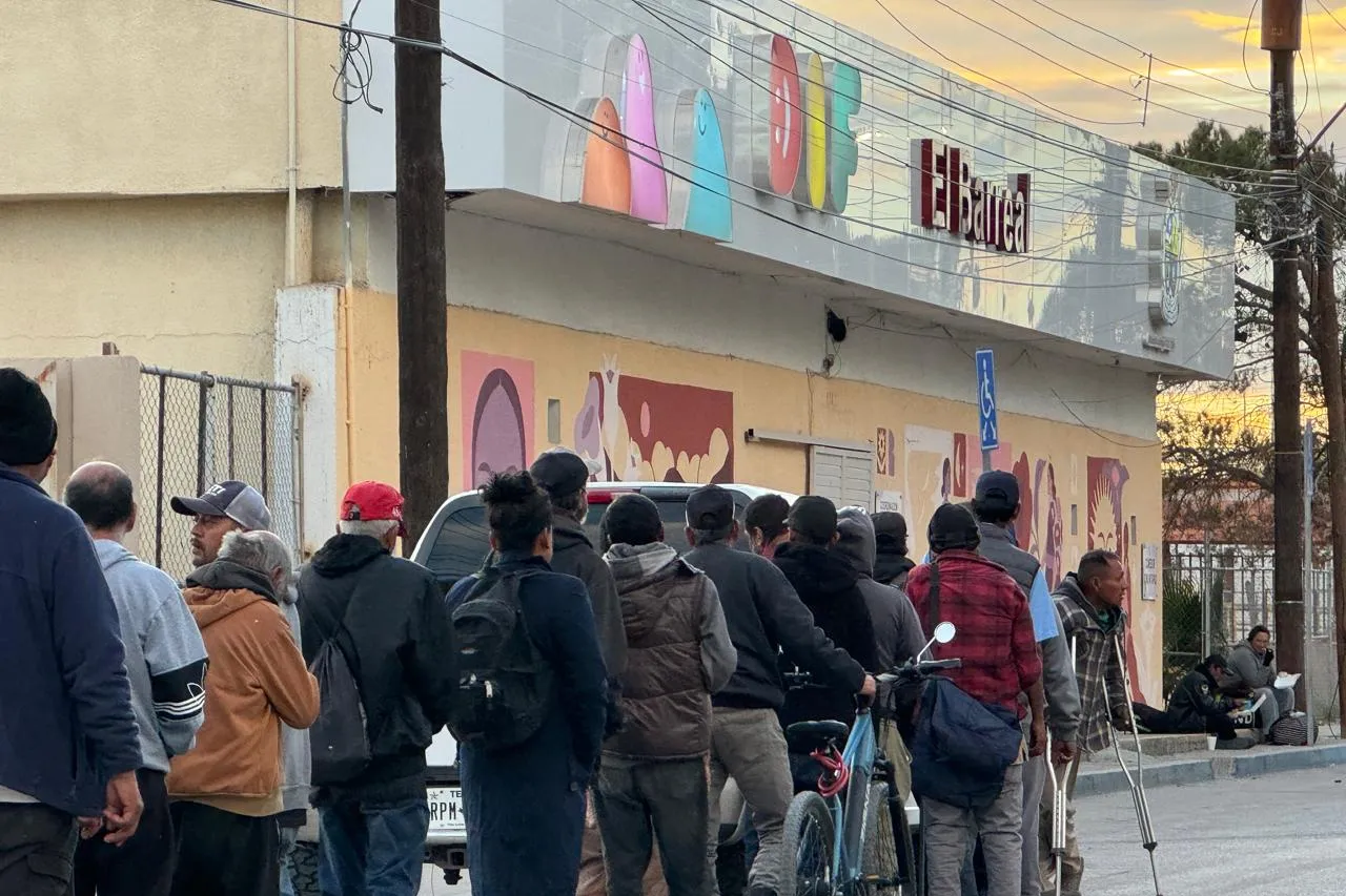 Albergan a 51 personas en El Barreal por temperaturas gélidas