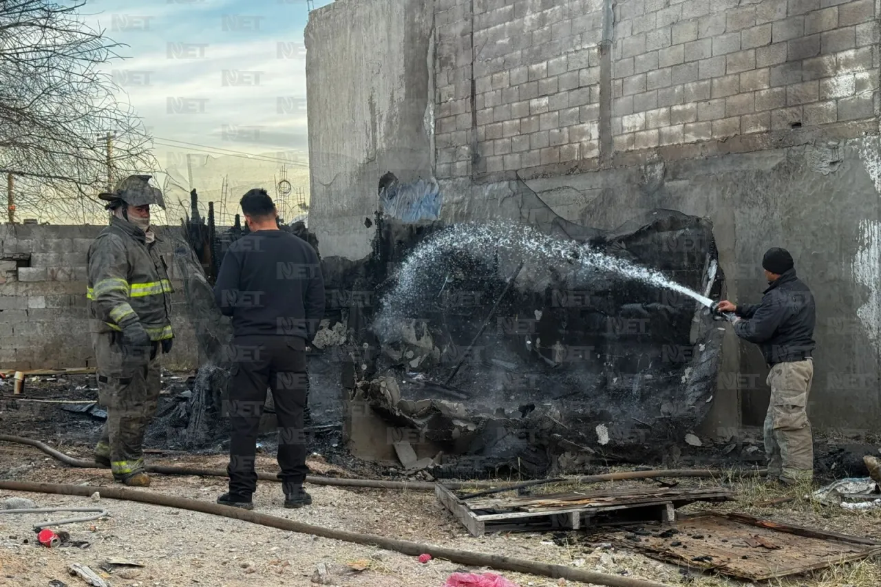 Se incendia tapia en la colonia Campestre Virreyes