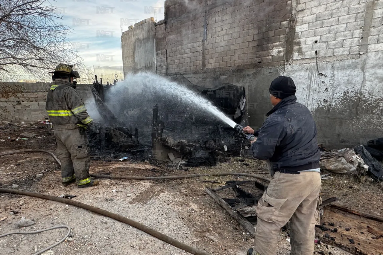 Se incendia tapia en la colonia Campestre Virreyes