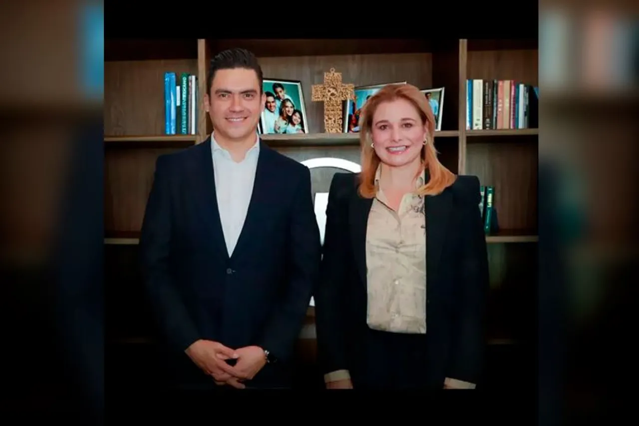 Se reúne Maru Campos con líder nacional del PAN