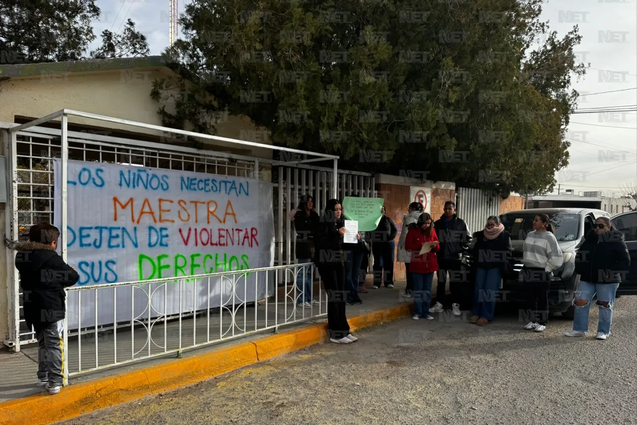 Protestan padres de familia por falta de maestra en kinder Cuauhtémoc