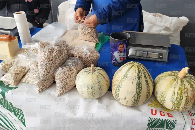Concluye hoy el mercado campesino en Pueblito Mexicano