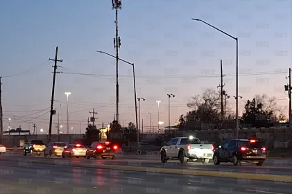 Extensas líneas para cruzar a El Paso