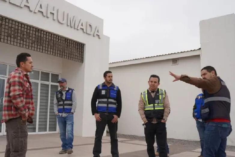 Supervisan Obras Públicas avance en infraestructura en Ahumada