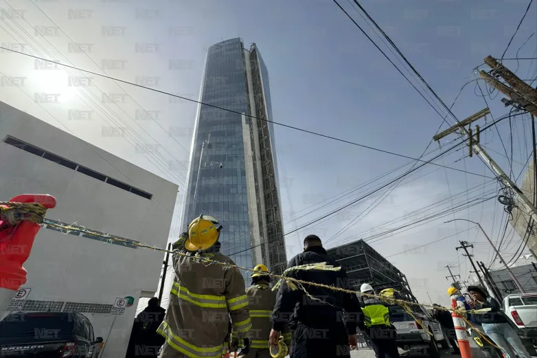 Niegan acceso a bomberos a la Torre Centinela