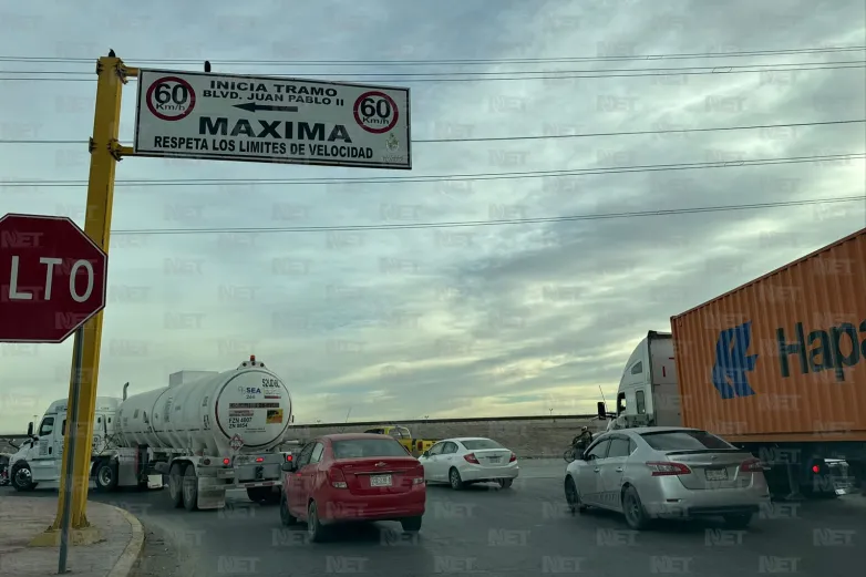 Congestión vial complica circulación en el Juan Pablo II