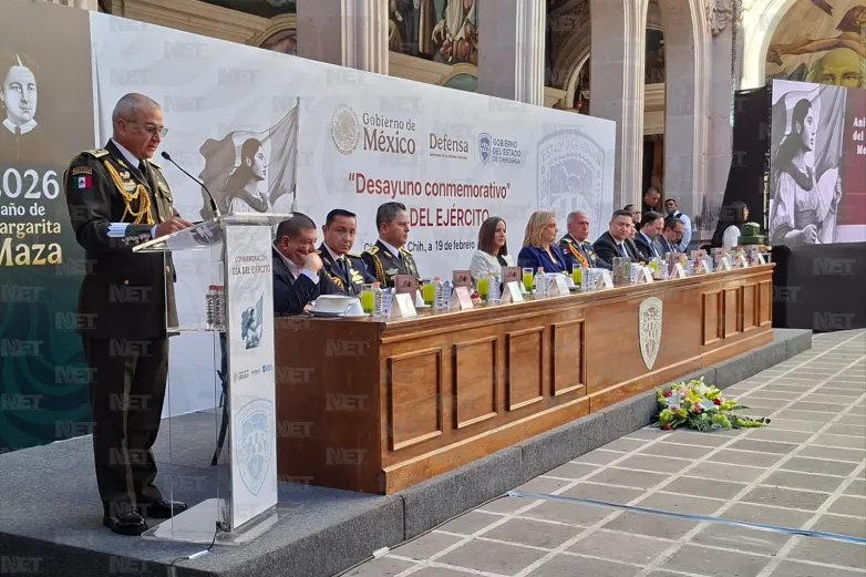 El Ejército es pilar del Estado y garante de soberanía nacional: Felipe González