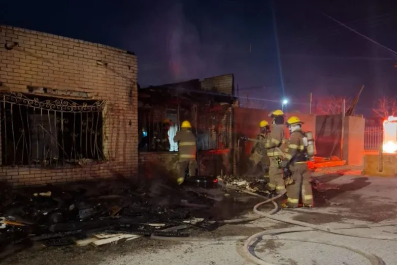 Sofocan incendio en vivienda abandonada de la Chaveña